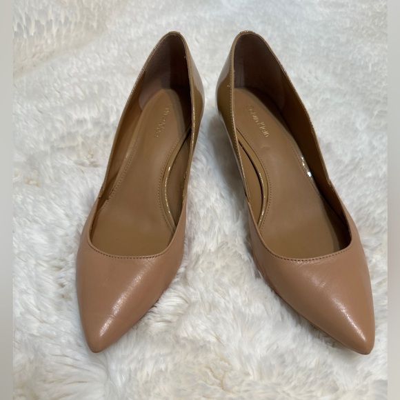 Calvin Klein Tan Kitten Heels - Picture 1 of 11